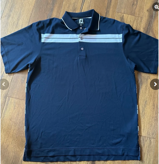 polo masculina FJ  azul marinho  com detalhe de listras azul claro/branco  TM S