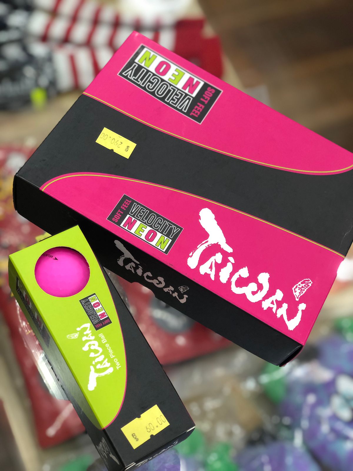 Caixa fechada de bolas Taiwan rosa (com 12)
